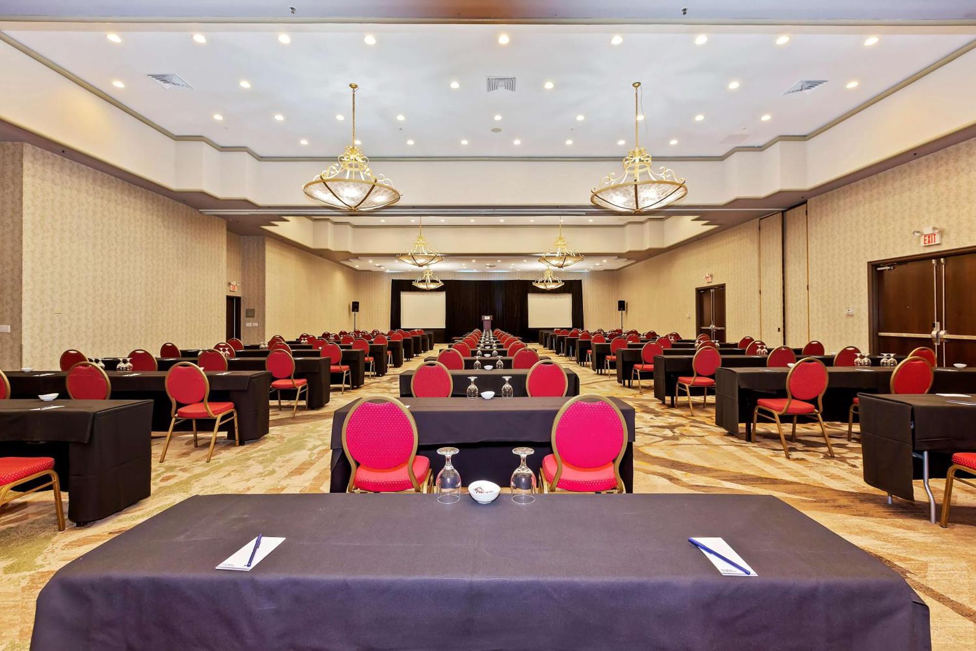 Doubletree By Hilton Hotel